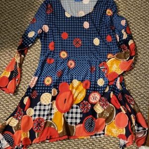 Cute Multicolor/Buttons Skarkbite Tunic.